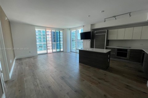 Condo in Miami, Florida, 2 bedrooms  № 2052908 - photo 5