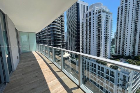 Condo in Miami, Florida, 2 bedrooms  № 2052908