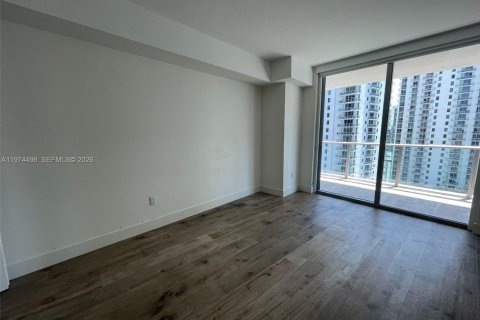 Condo in Miami, Florida, 2 bedrooms  № 2052908 - photo 6