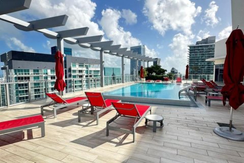 Condo in Miami, Florida, 2 bedrooms  № 2052908 - photo 10