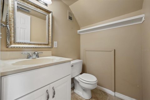Townhouse in Orlando, Florida 2 bedrooms, 111.48 sq.m. № 2385778 - photo 10