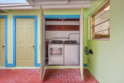 Townhouse in Orlando, Florida 2 bedrooms, 111.48 sq.m. № 2385778 - photo 18