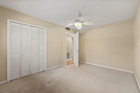 Townhouse in Orlando, Florida 2 bedrooms, 111.48 sq.m. № 2385778 - photo 12