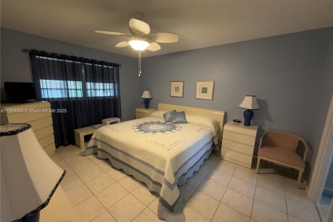 Condominio en venta en Lauderhill, Florida, 1 dormitorio, 63.17 m2 № 1965539 - foto 2