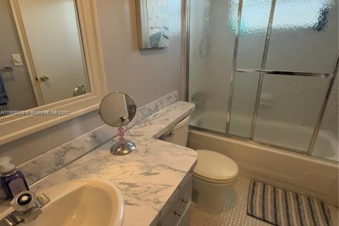 Condominio en venta en Lauderhill, Florida, 1 dormitorio, 63.17 m2 № 1965539 - foto 5
