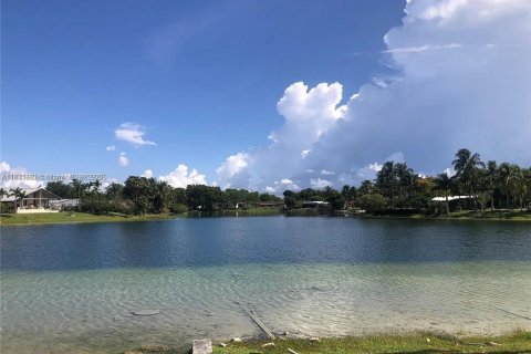 Touwnhouse à vendre à Miami, Floride: 3 chambres, 140.28 m2 № 1809366 - photo 9