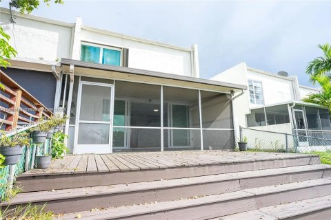 Touwnhouse à vendre à Miami, Floride: 3 chambres, 140.28 m2 № 1809366 - photo 25