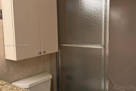 Touwnhouse à vendre à Miami, Floride: 3 chambres, 140.28 m2 № 1809366 - photo 22