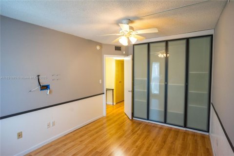 Adosado en venta en Miami, Florida, 3 dormitorios, 140.28 m2 № 1809366 - foto 22