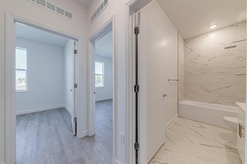 Copropriété à louer à Davenport, Floride: 5 chambres, 155.24 m2 № 1866865 - photo 16