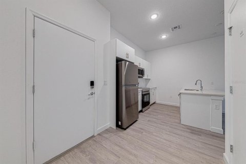 Copropriété à louer à Davenport, Floride: 5 chambres, 155.24 m2 № 1866865 - photo 5