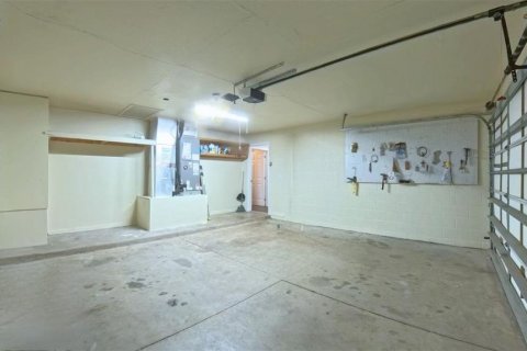 House in Ocala, Florida 3 bedrooms, 126.53 sq.m. № 1912132 - photo 25