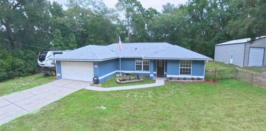 House in Ocala, Florida 3 bedrooms, 126.53 sq.m. № 1912132