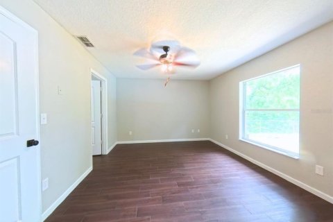 House in Ocala, Florida 3 bedrooms, 126.53 sq.m. № 1912132 - photo 13