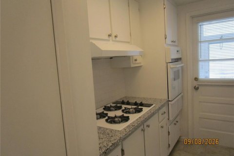 Copropriété à vendre à Saint Petersburg, Floride: 2 chambres, 80.82 m2 № 2369082 - photo 5
