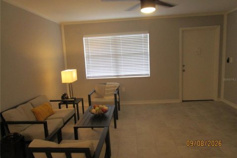 Copropriété à vendre à Saint Petersburg, Floride: 2 chambres, 80.82 m2 № 2369082 - photo 8