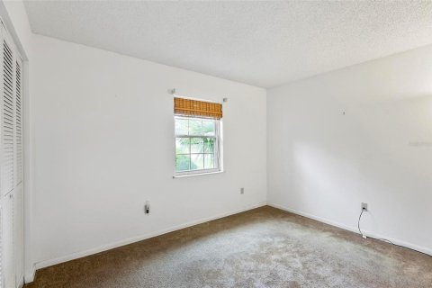House in Palm Coast, Florida 3 bedrooms, 167.22 sq.m. № 1866683 - photo 17