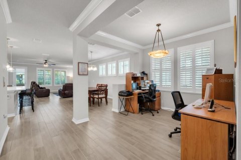 House in Fish Hawk, Florida 2 bedrooms, 164.34 sq.m. № 1916601 - photo 6