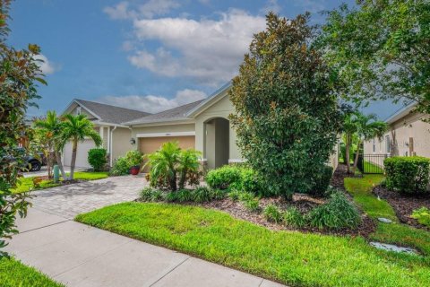 House in Fish Hawk, Florida 2 bedrooms, 164.34 sq.m. № 1916601 - photo 24