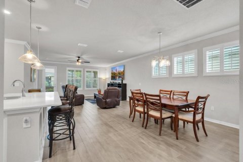 House in Fish Hawk, Florida 2 bedrooms, 164.34 sq.m. № 1916601 - photo 7