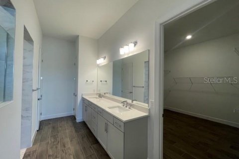 House in Lakewood Ranch, Florida 3 bedrooms, 230.68 sq.m. № 1886736 - photo 6