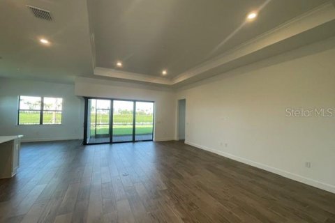 House in Lakewood Ranch, Florida 3 bedrooms, 230.68 sq.m. № 1886736 - photo 2