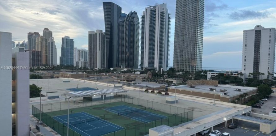 Кондоминиум с 1 спальней в Санни-Айлс-Бич, Флорида № 1984957