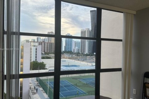Купить кондоминиум в Санни-Айлс-Бич, Флорида 1 спальня, 71.26м2, № 1984957 - фото 12