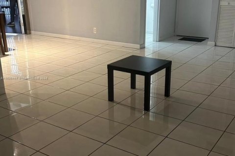 Купить кондоминиум в Санни-Айлс-Бич, Флорида 1 спальня, 71.26м2, № 1984957 - фото 9