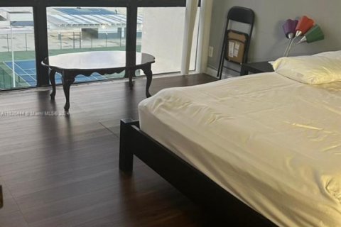 Купить кондоминиум в Санни-Айлс-Бич, Флорида 1 спальня, 71.26м2, № 1984957 - фото 13