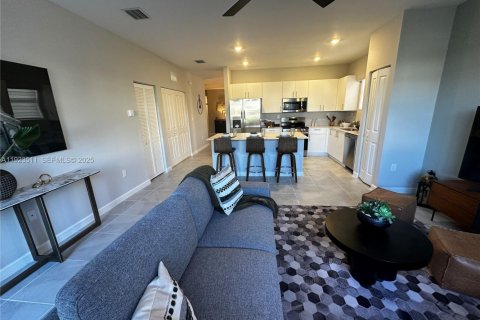 Villa ou maison à louer à Homestead, Floride: 4 chambres, 205.96 m2 № 1982069 - photo 8