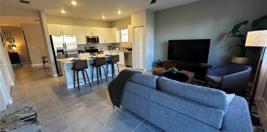 Villa ou maison à Homestead, Floride 4 chambres, 205.96 m2 № 1982069