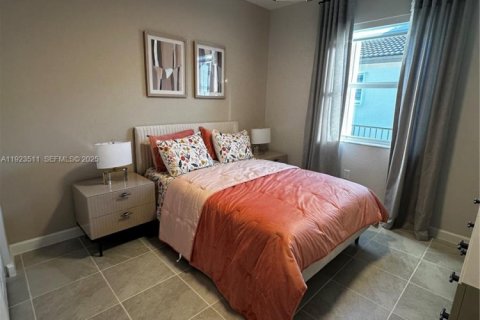 Villa ou maison à louer à Homestead, Floride: 4 chambres, 205.96 m2 № 1982069 - photo 15