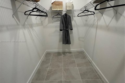 Villa ou maison à louer à Homestead, Floride: 4 chambres, 205.96 m2 № 1982069 - photo 18