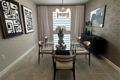 Villa ou maison à louer à Homestead, Floride: 4 chambres, 205.96 m2 № 1982069 - photo 5