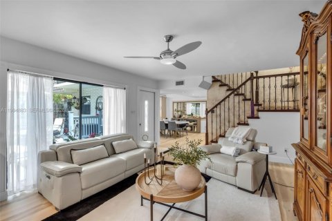 Touwnhouse à vendre à North Lauderdale, Floride: 2 chambres, 142.14 m2 № 2062647 - photo 6