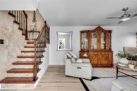Touwnhouse à vendre à North Lauderdale, Floride: 2 chambres, 142.14 m2 № 2062647 - photo 3