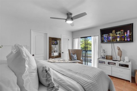 Touwnhouse à vendre à North Lauderdale, Floride: 2 chambres, 142.14 m2 № 2062647 - photo 15