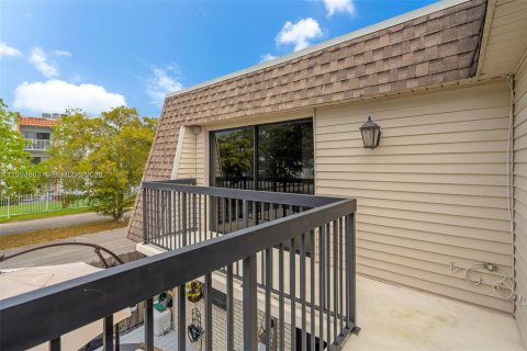 Touwnhouse à vendre à North Lauderdale, Floride: 2 chambres, 142.14 m2 № 2062647 - photo 26