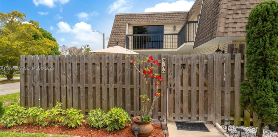 Touwnhouse à North Lauderdale, Floride 2 chambres, 142.14 m2 № 2062647