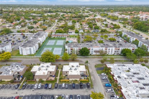 Touwnhouse à vendre à North Lauderdale, Floride: 2 chambres, 142.14 m2 № 2062647 - photo 28