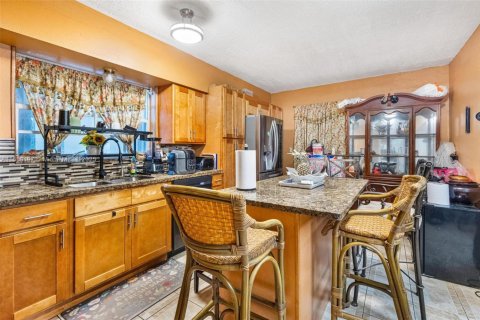 Villa ou maison à vendre à North Miami, Floride: 5 chambres, 228.54 m2 № 1936931 - photo 10