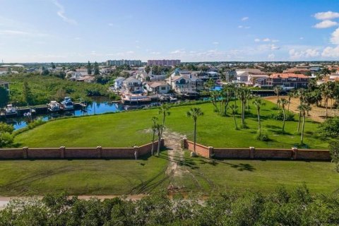 Terreno en venta en New Port Richey, Florida № 1509007 - foto 9