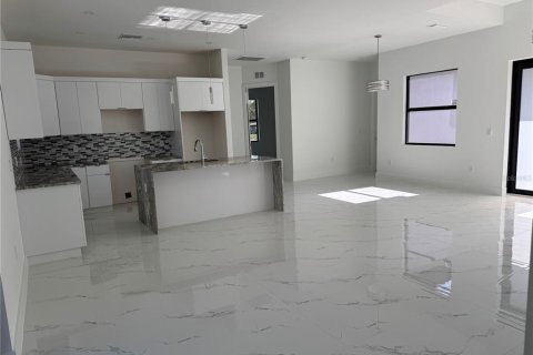 Casa en venta en Lehigh Acres, Florida, 3 dormitorios, 139.17 m2 № 1628555 - foto 15