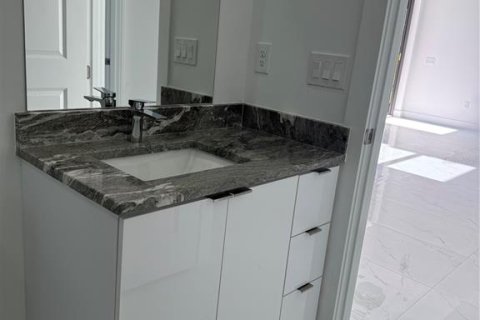Casa en venta en Lehigh Acres, Florida, 3 dormitorios, 139.17 m2 № 1628555 - foto 23