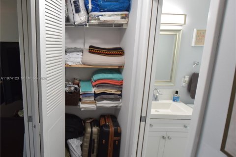 Casa en venta en West Palm Beach, Florida, 1 dormitorio, 61.5 m2 № 2036444 - foto 20