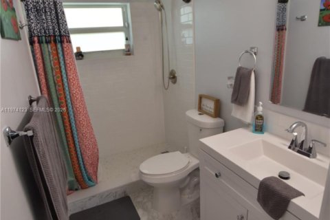 Casa en venta en West Palm Beach, Florida, 1 dormitorio, 61.5 m2 № 2036444 - foto 27