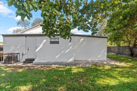 Купить виллу или дом в Майами, Флорида 4 спальни, 92.62м2, № 1986248 - фото 13