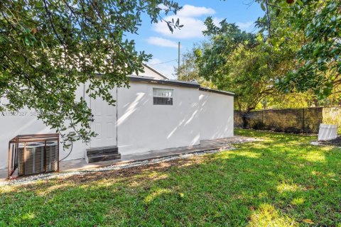 Купить виллу или дом в Майами, Флорида 4 спальни, 92.62м2, № 1986248 - фото 14