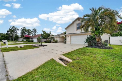 Casa en venta en Palm Coast, Florida, 4 dormitorios, 262.26 m2 № 2201214 - foto 4